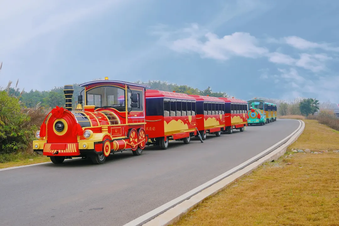 宇通觀光車亮相2024中國(guó)（北京）國(guó)際游樂(lè)設(shè)施設(shè)備博覽會(huì)，助力景區(qū)高質(zhì)量運(yùn)營(yíng)