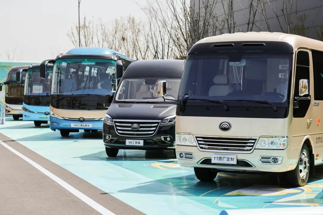 12款新品重磅發(fā)布！宇通向“新”而行繪藍(lán)圖