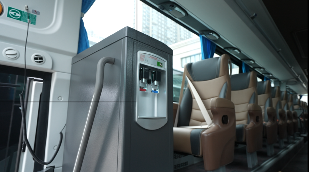 行業(yè)最大批量！宇通100輛高端旅游客車交付新疆