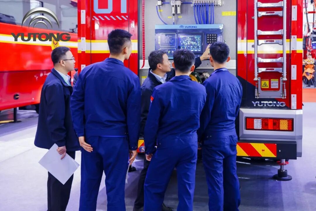 科技賦能實戰(zhàn)！宇通專用車亮相第二十一屆國際消防展