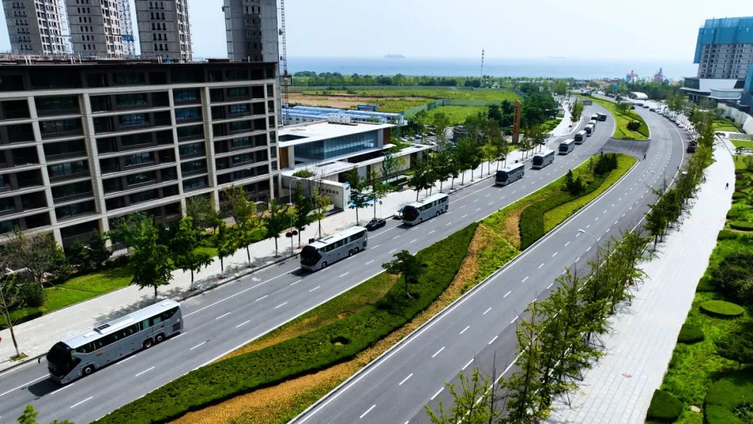 “國(guó)風(fēng)”邂逅“海風(fēng)”，宇通助力大連成信革新高端出行賽道