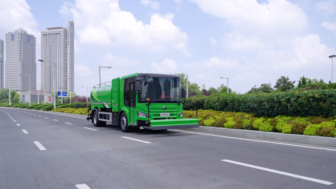 綠色新城，湛河未來(lái)┃21臺(tái)宇通新能源環(huán)衛(wèi)車(chē)輛批量交付平頂山