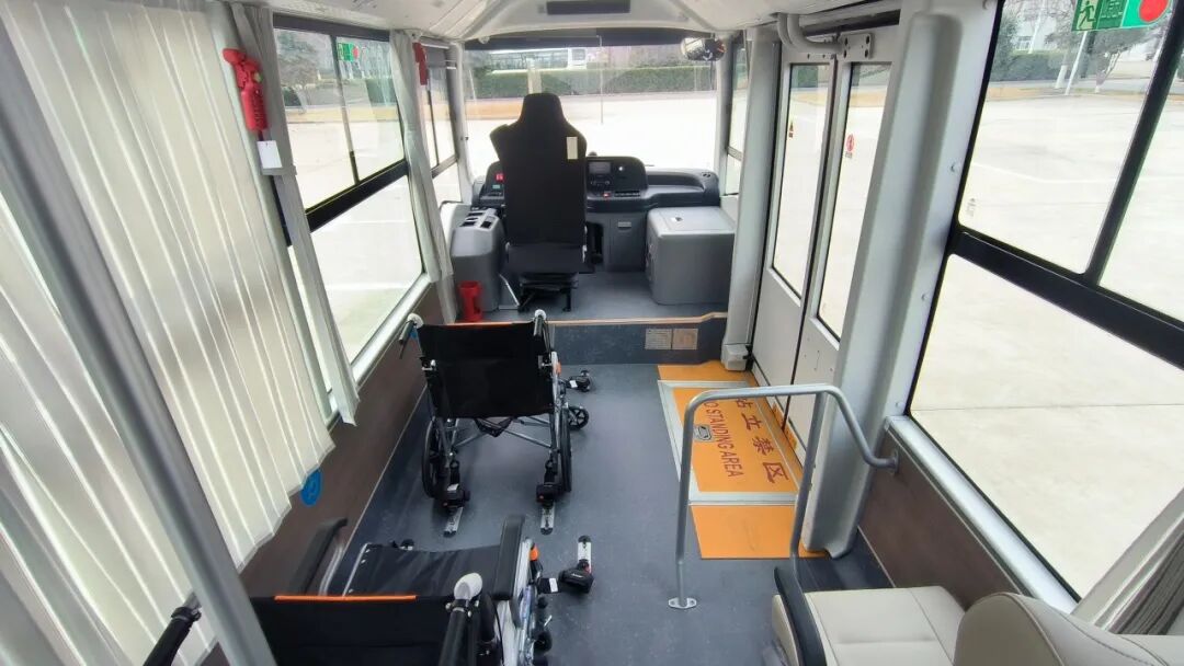 暖心上線！宇通景區(qū)福祉車助力景區(qū)無障礙升級建設(shè)