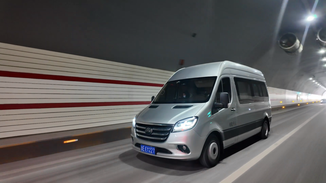 定制客運新模式！宇通天駿“燃擎”北國冰城